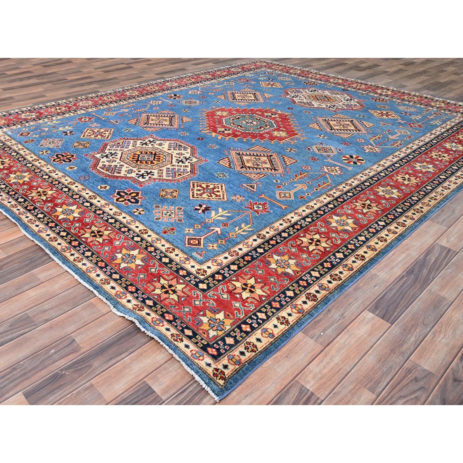 Blauer handgeknüpfter orientalischer Teppich aus Wolle in besonderem Kazak-Geometrischem Design 9'2