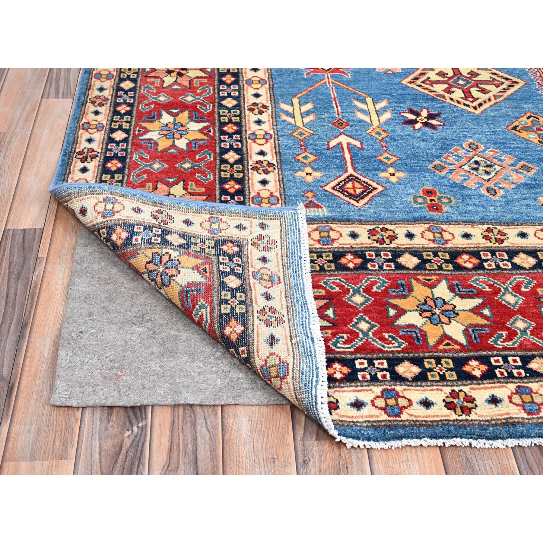 Blauer handgeknüpfter orientalischer Teppich aus Wolle in besonderem Kazak-Geometrischem Design 9'2