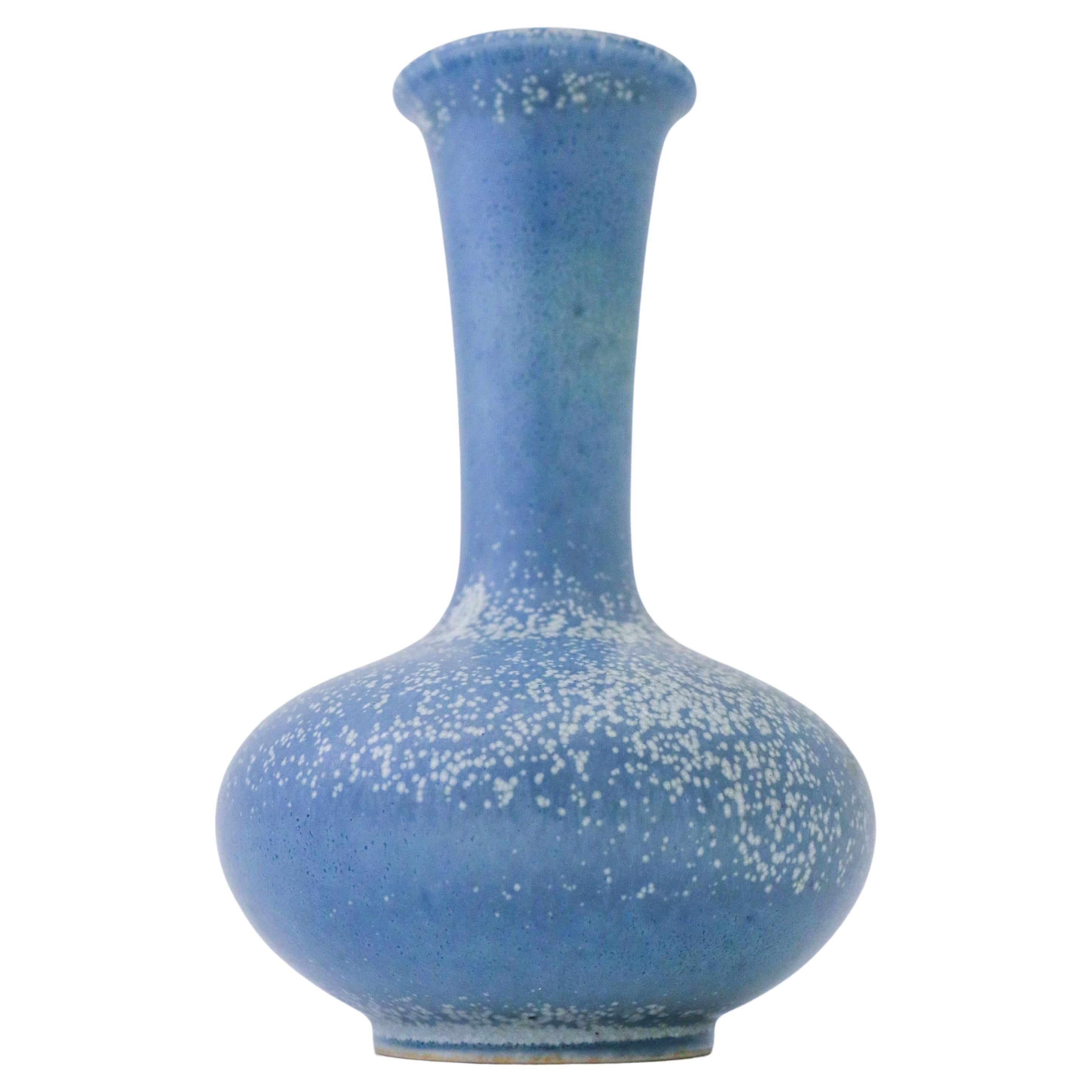 Vase en céramique bleue mouchetée - Gunnar Nylund - Rörstrand - Milieu du XXe siècle en vente