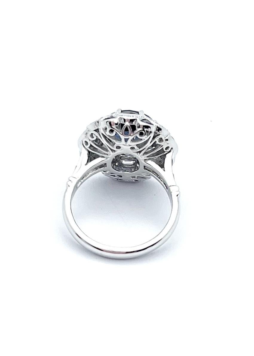 Ring aus 18 Karat Weißgold mit blauem Spinell, blauem Saphir und Diamant in Fassungen im Angebot 9
