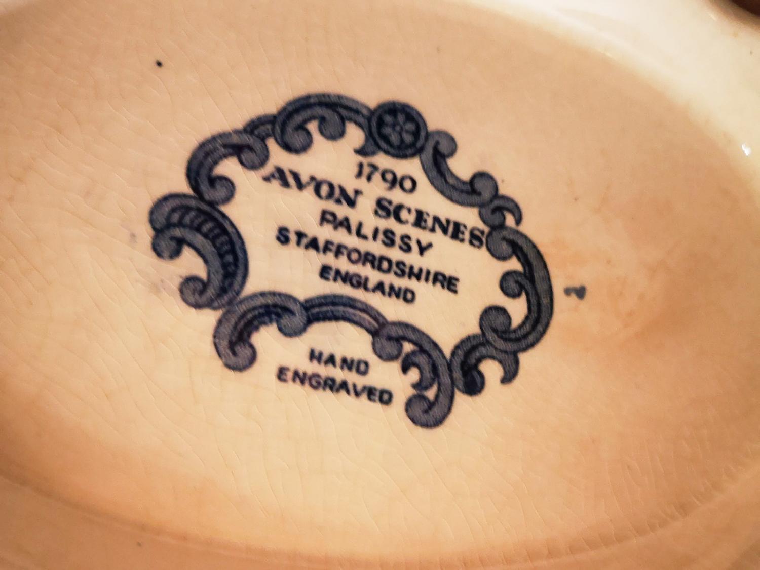 Blaue Staffordshire-Terrine, Avon-Szenen, England, 1900er Jahre im Zustand „Relativ gut“ im Angebot in Lisbon, PT