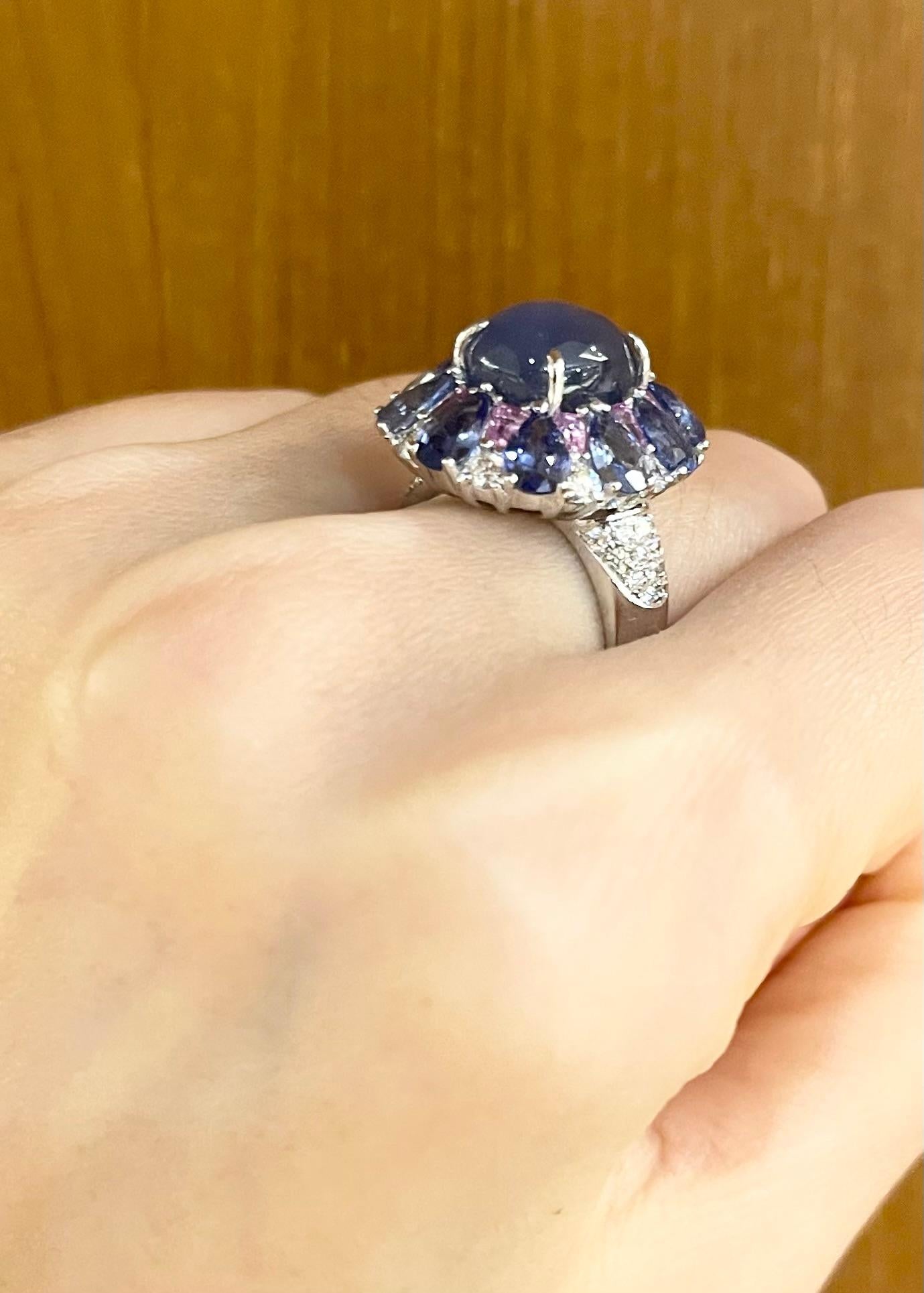 Blue Star Sapphire, Blue Sapphire, Pink Sapphire and Diamond Ring 18K White Gold In New Condition For Sale In Bangkok, TH
