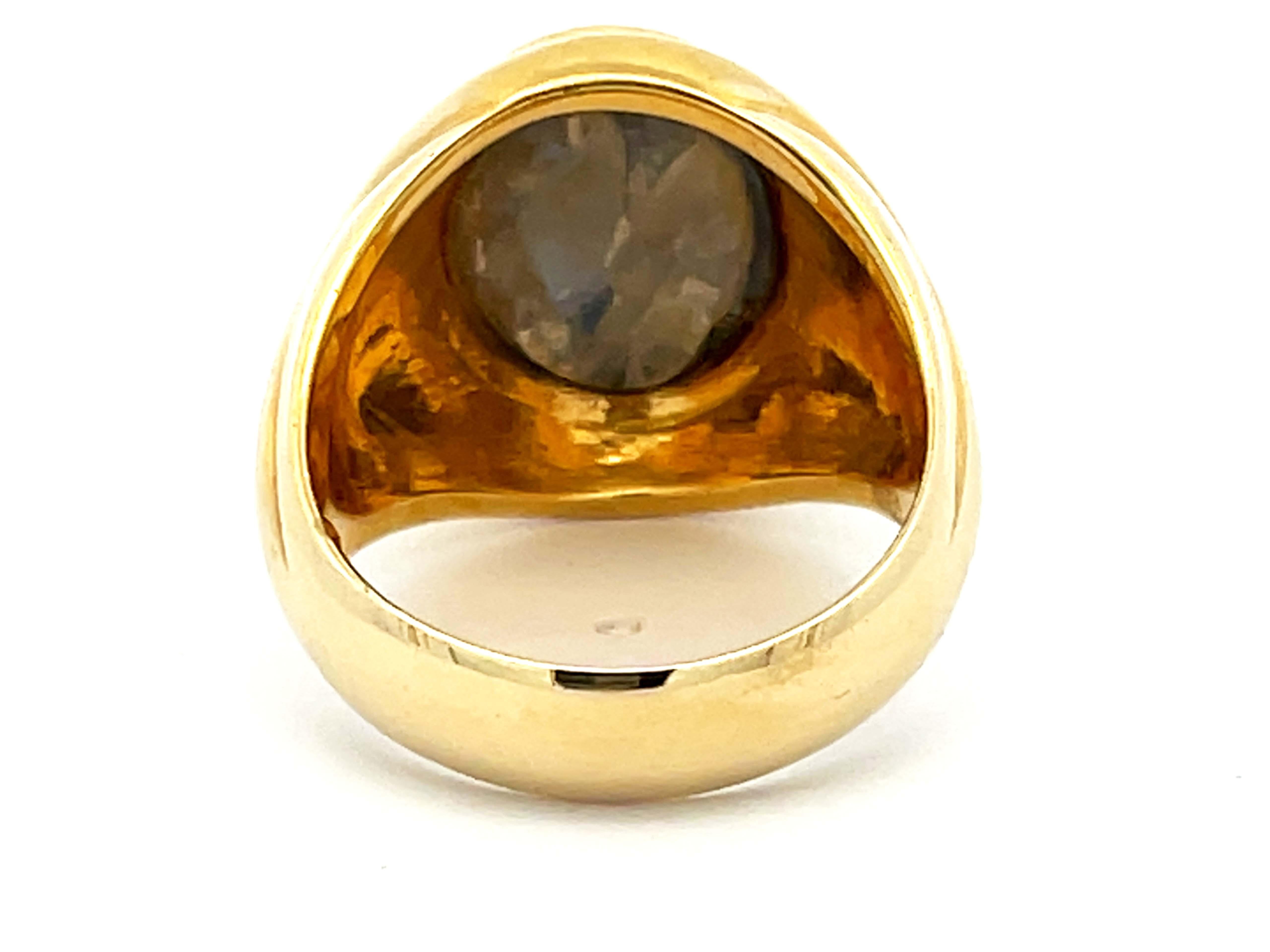 Oval Cut Blue Star Sapphire Ring in 18k Yellow Gold For Sale