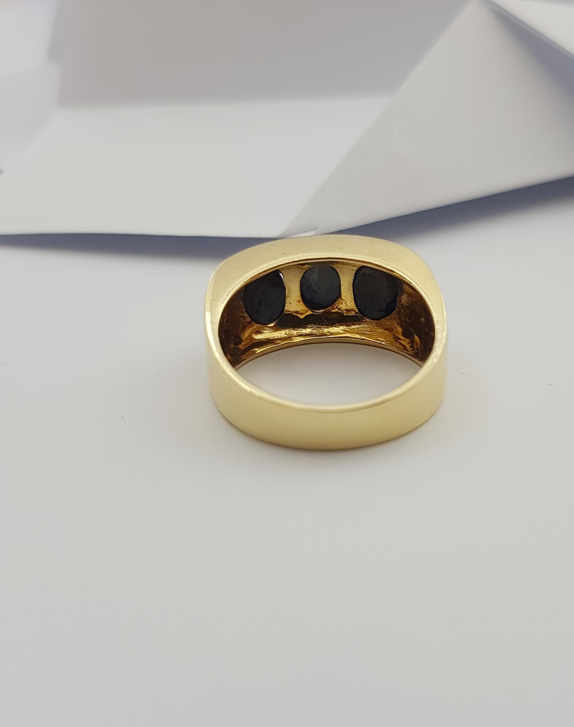 Blue Star Sapphire Ring Set in 18 Karat Gold Settings 5