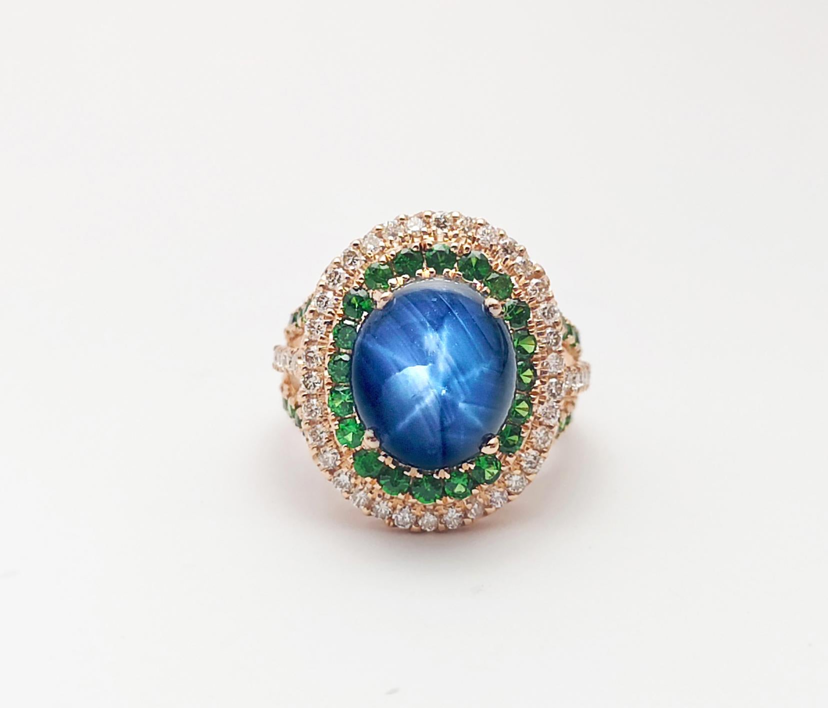 Blue Star Sapphire, Tsavorite and Brown Diamond Ring set in 18K Rose Gold For Sale 4