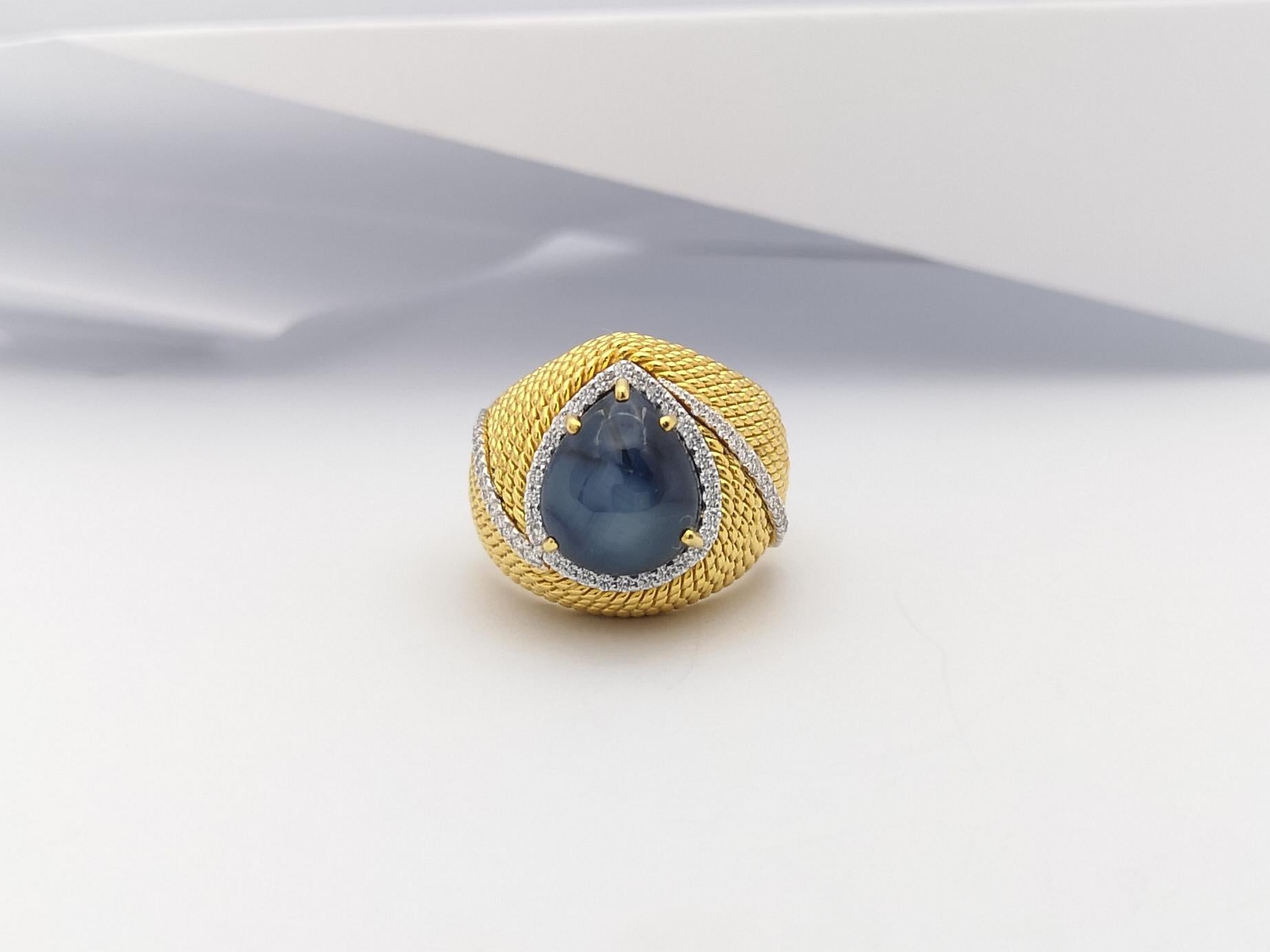 Blue Star Sapphire with Diamond Ring Set in 18 Karat Gold Settings For Sale 5