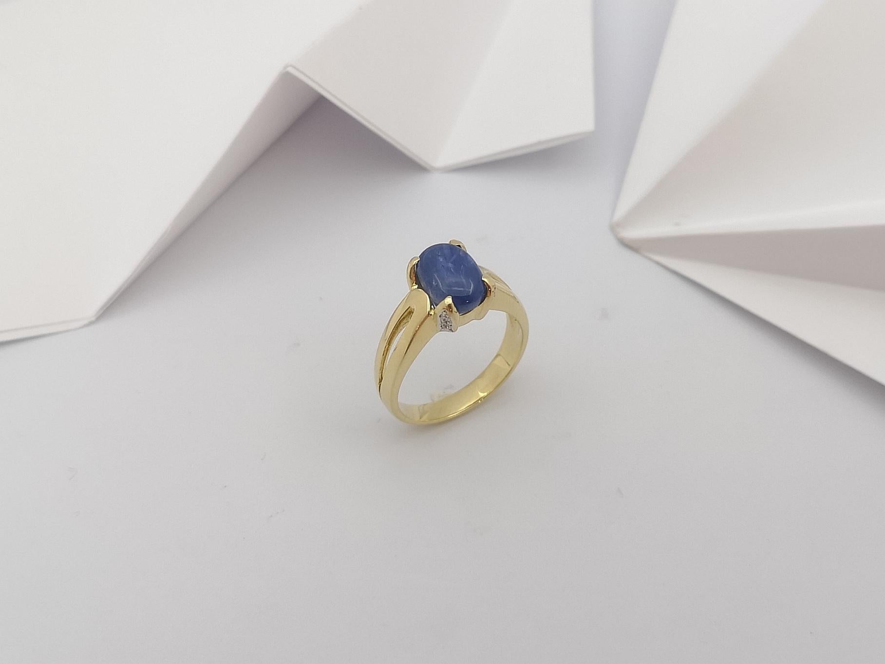 Blue Star Sapphire with Diamond Ring Set in 18 Karat Gold Settings For Sale 5