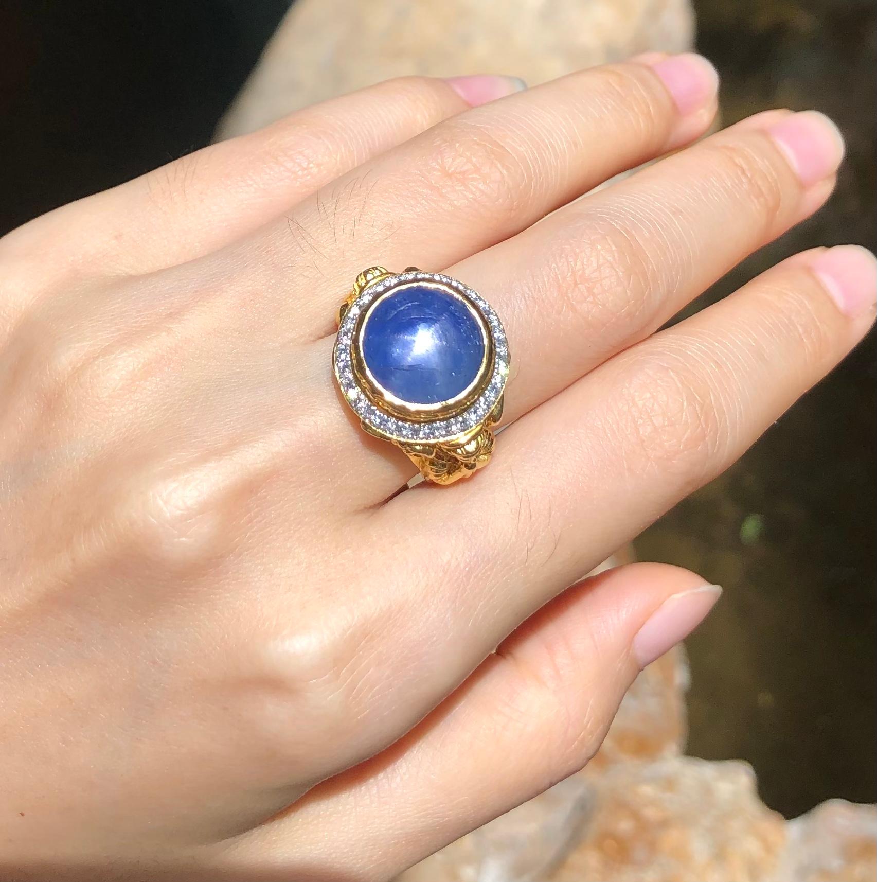 Women's or Men's Blue Star Sapphire with Diamond Ring Set in 18 Karat Gold Settings For Sale