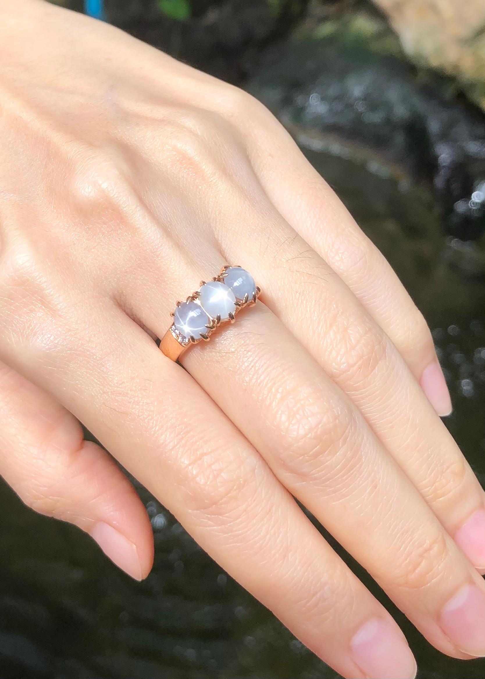Blue Star Sapphire with Diamond Ring set in 18K Rose Gold Settings In New Condition For Sale In Bangkok, TH