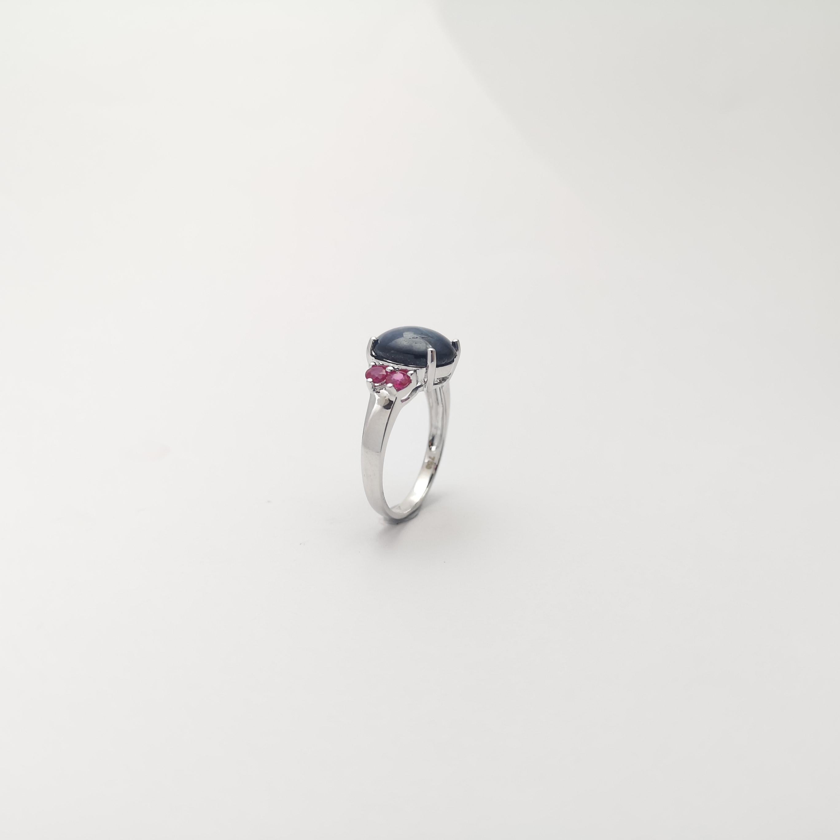 Anillo de Zafiro Estrella Azul con Rubí engastado en Oro Blanco de 18K en venta 3