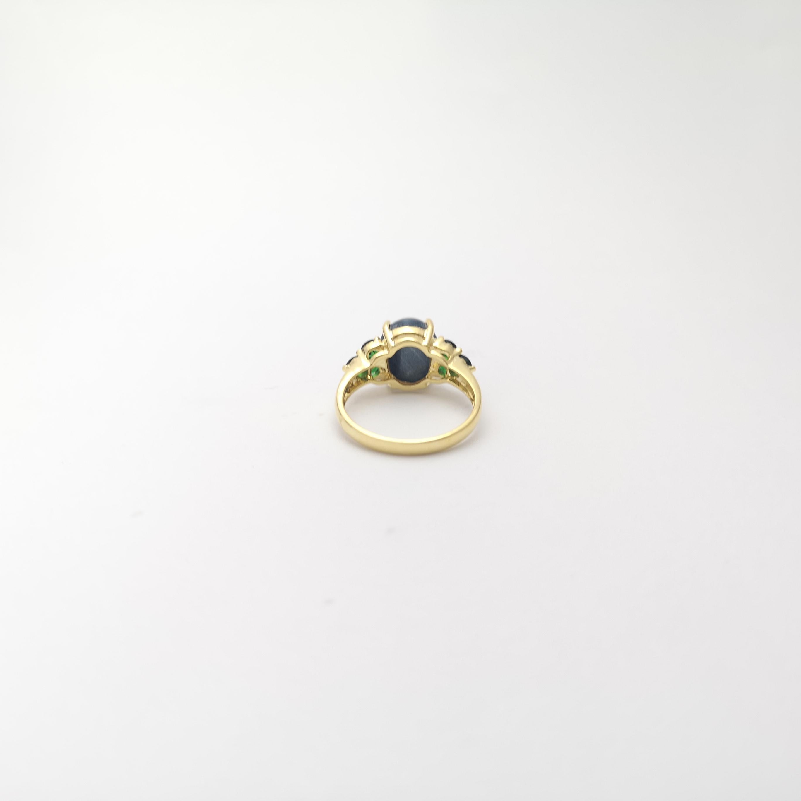 Blue Star Sapphire with Tsavorite Ring set in 18K Gold Settings For Sale 3