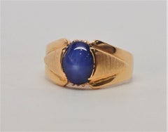 Blue Star Sapphire Yellow Gold Ring