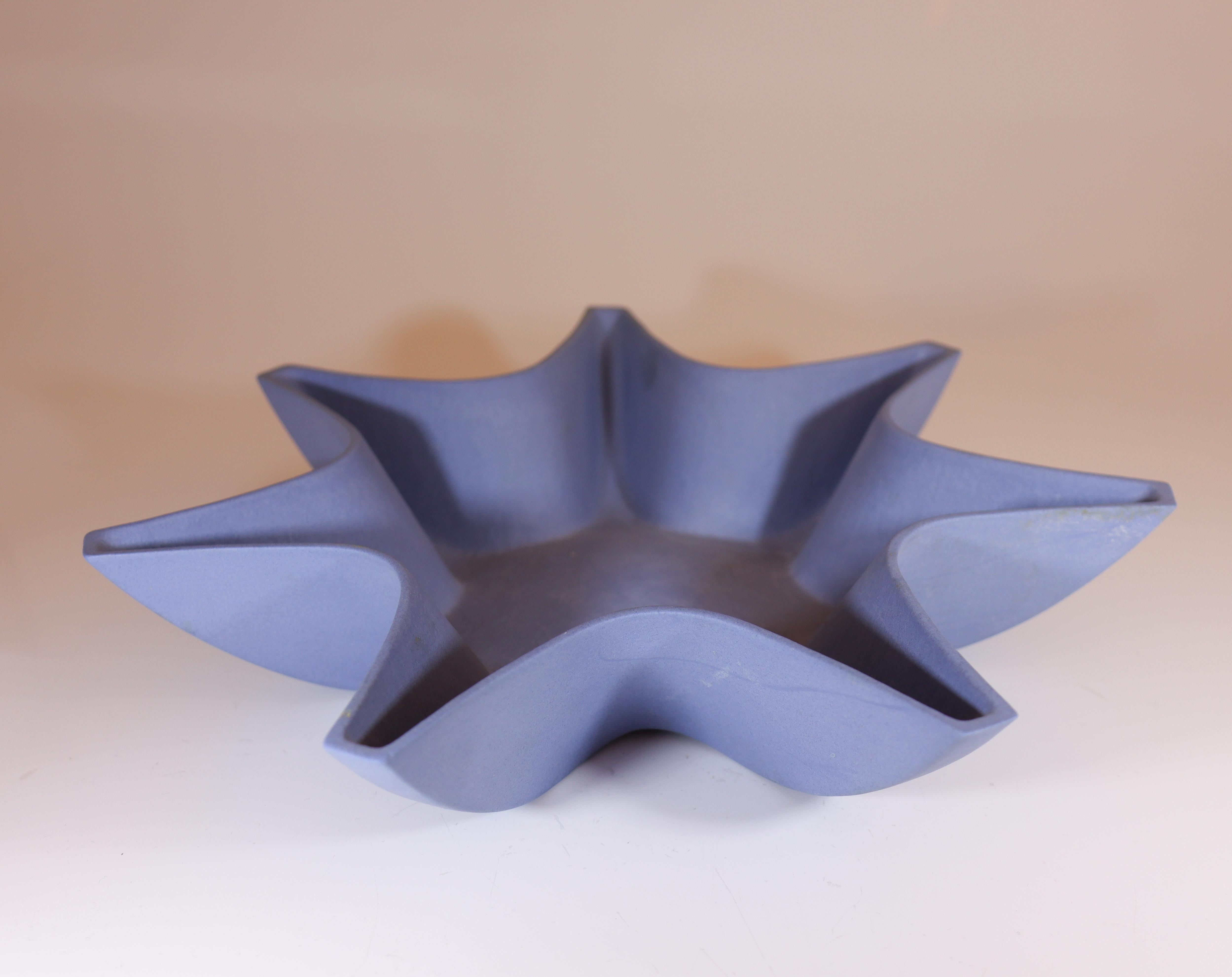 Schale in Form eines blauen Sterns - Pia Rönndahl Rörstrand 1996 - Skandinavische Modernität im Angebot 2