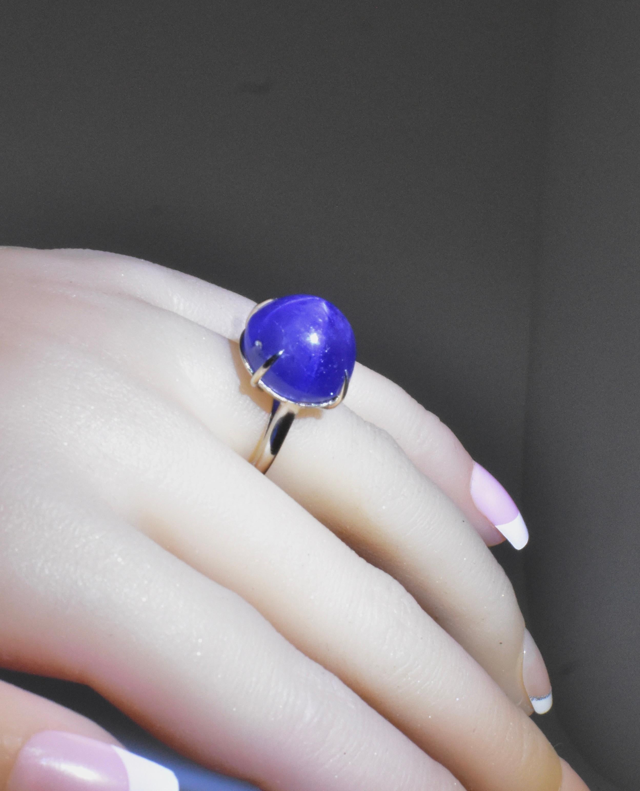 Cabochon GIA Graded Blue Star Unheated Sapphire, 32 cts Platinum New Ring Pierre/Famille. For Sale