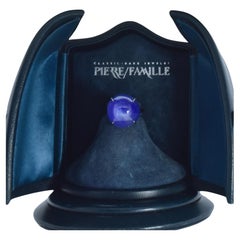 GIA Graded Blue Star Unheated Sapphire, 32 cts Platinum New Ring Pierre/Famille.