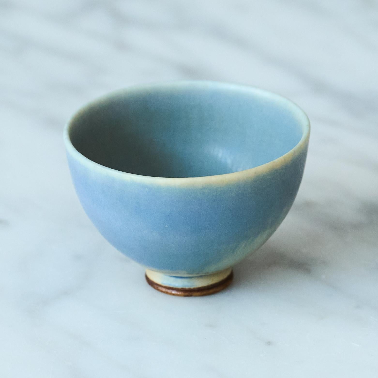 Blue Stoneware Miniature Bowl by Berndt Friberg. Gustavsberg, Sweden, 1960s For Sale 2