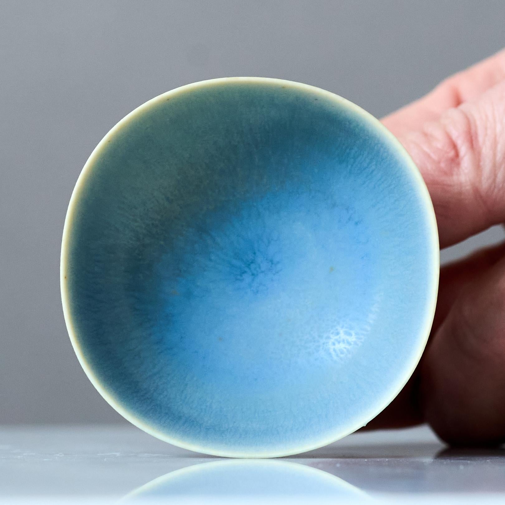 Glazed Blue Stoneware Miniature Bowl by Berndt Friberg. Gustavsberg, Sweden, 1960s For Sale