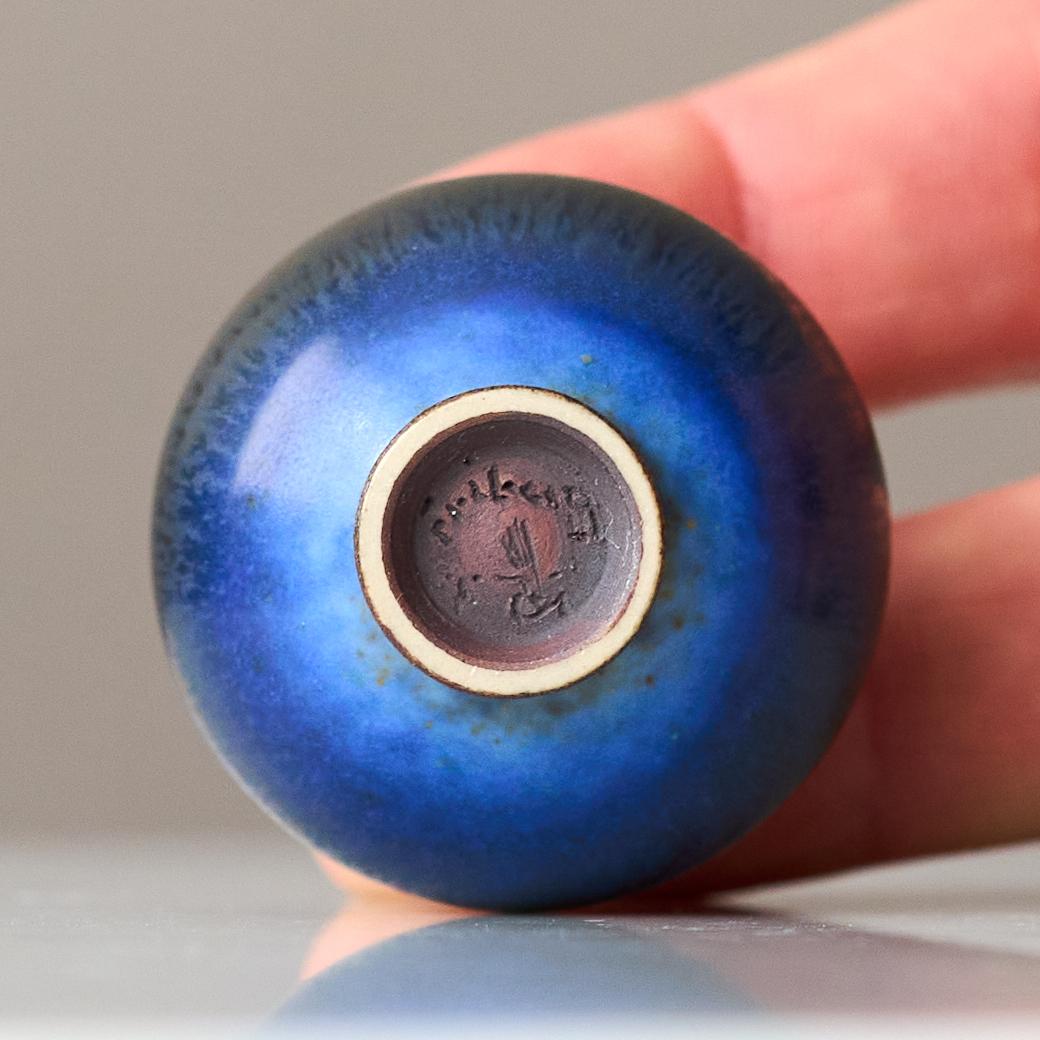 Vaso in miniatura in gres blu di Berndt Friberg. Studio A, Svezia 1957 in vendita 3