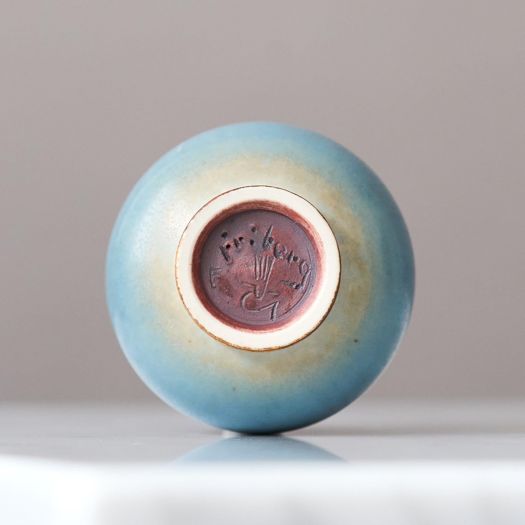 Ceramica Vaso in miniatura in gres blu di Berndt Friberg. Studio A, Svezia 1964 in vendita