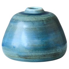 Vase aus blauem Steingut von Gertrud Lönegren, Rörstrand, Schweden, 1930er Jahre.