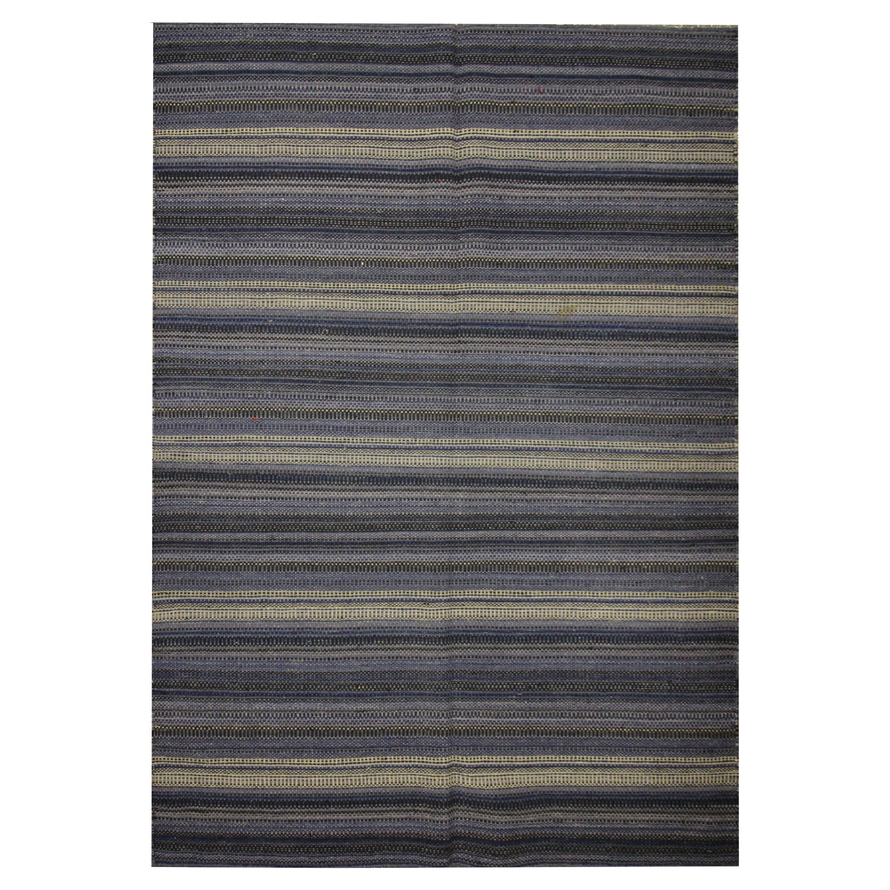 Blau gestreifter Kelim-Teppich Handgewebter moderner Teppich Wollteppich- 122x183cm im Angebot