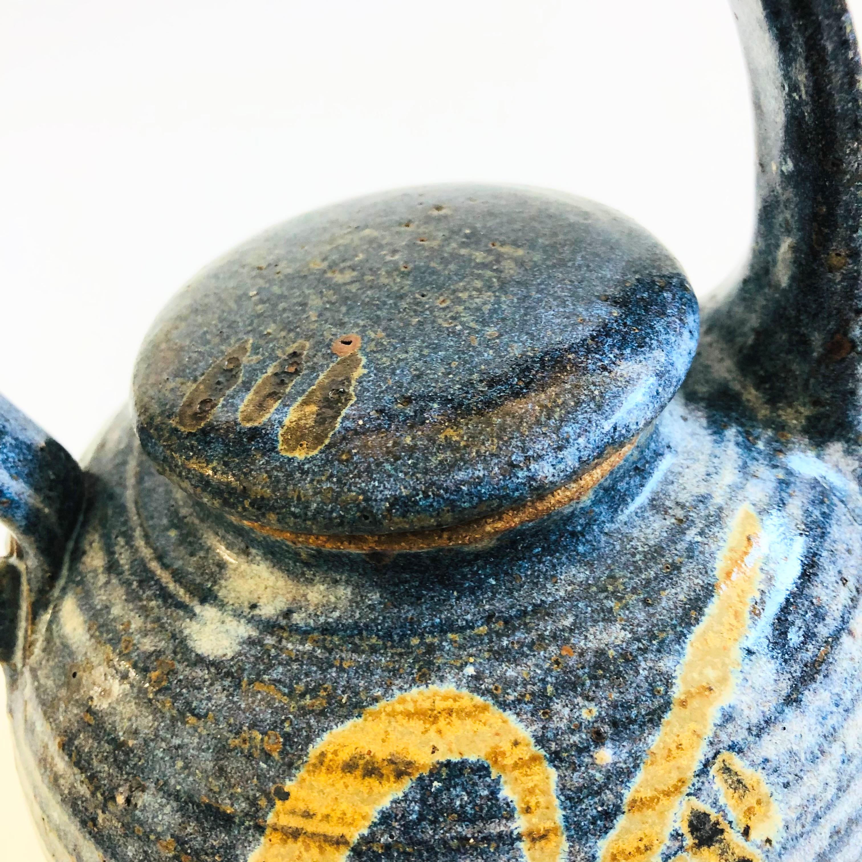 Tetera azul de Studio Pottery Moderno orgánico en venta