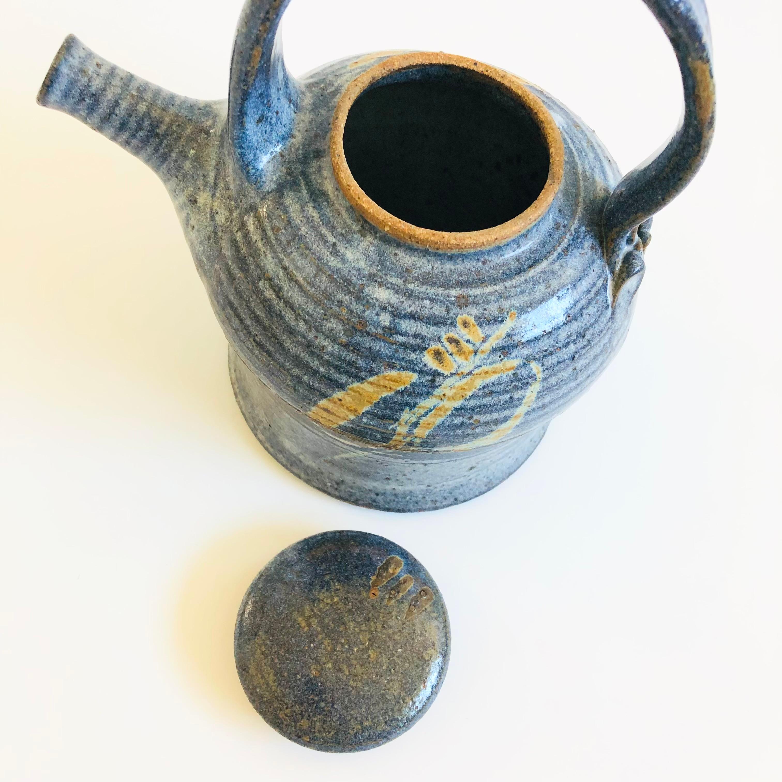 Tetera azul de Studio Pottery en venta 2