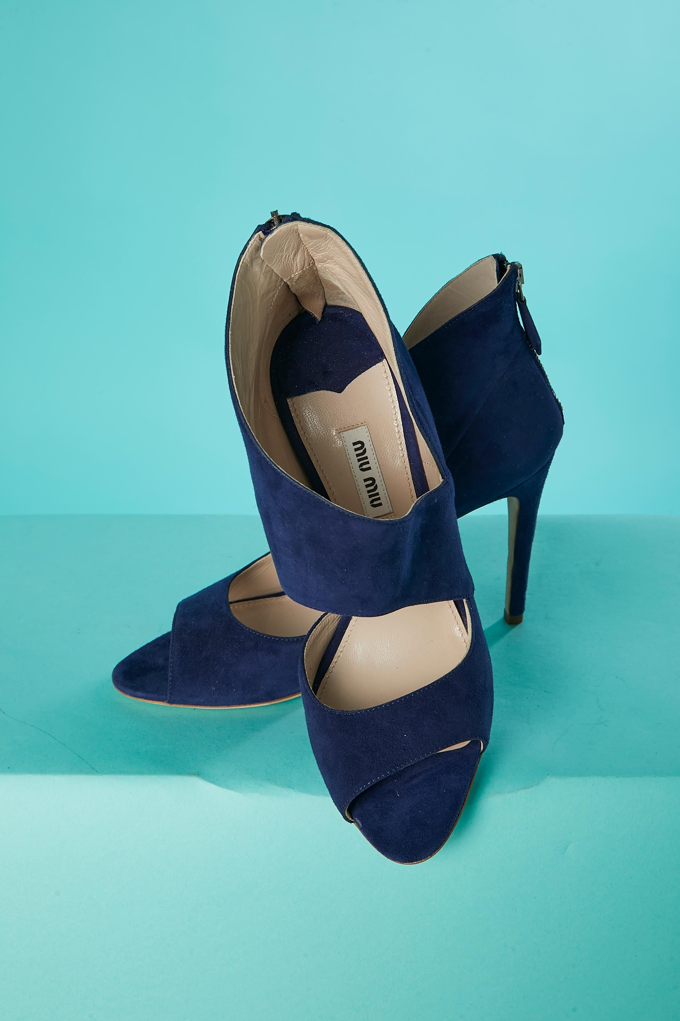 Blue suede open-toe sandals with zip in the top back Miu-Miu  In Excellent Condition For Sale In Saint-Ouen-Sur-Seine, FR