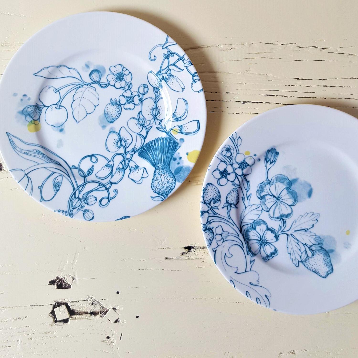 Italian Blue Summer, Contemporary Porcelain Dessert Plates Set with Blue Floral Design For Sale