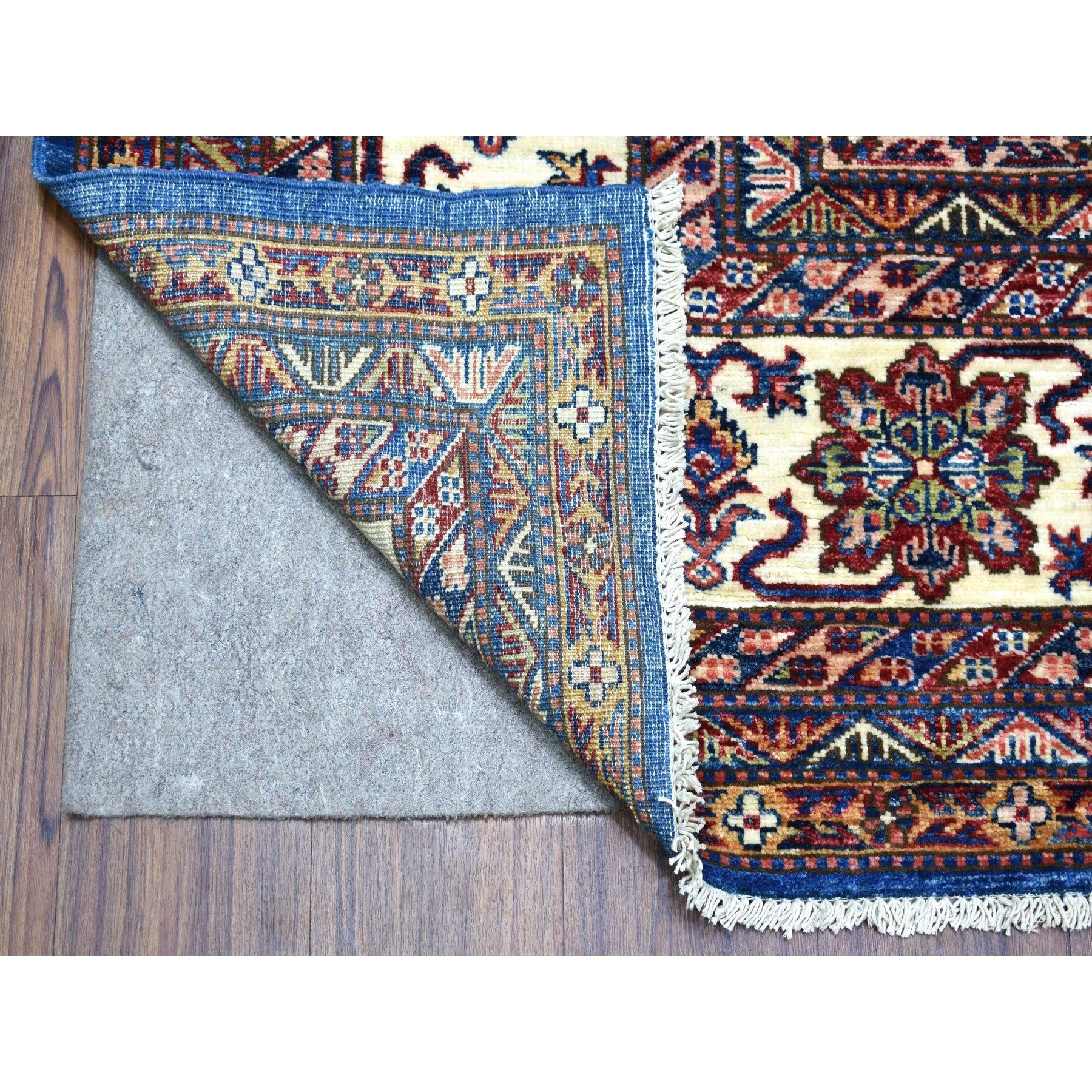 Blauer handgeknüpfter Wollteppich Super Kazak mit geometrischem Medaillon-Design 8'10