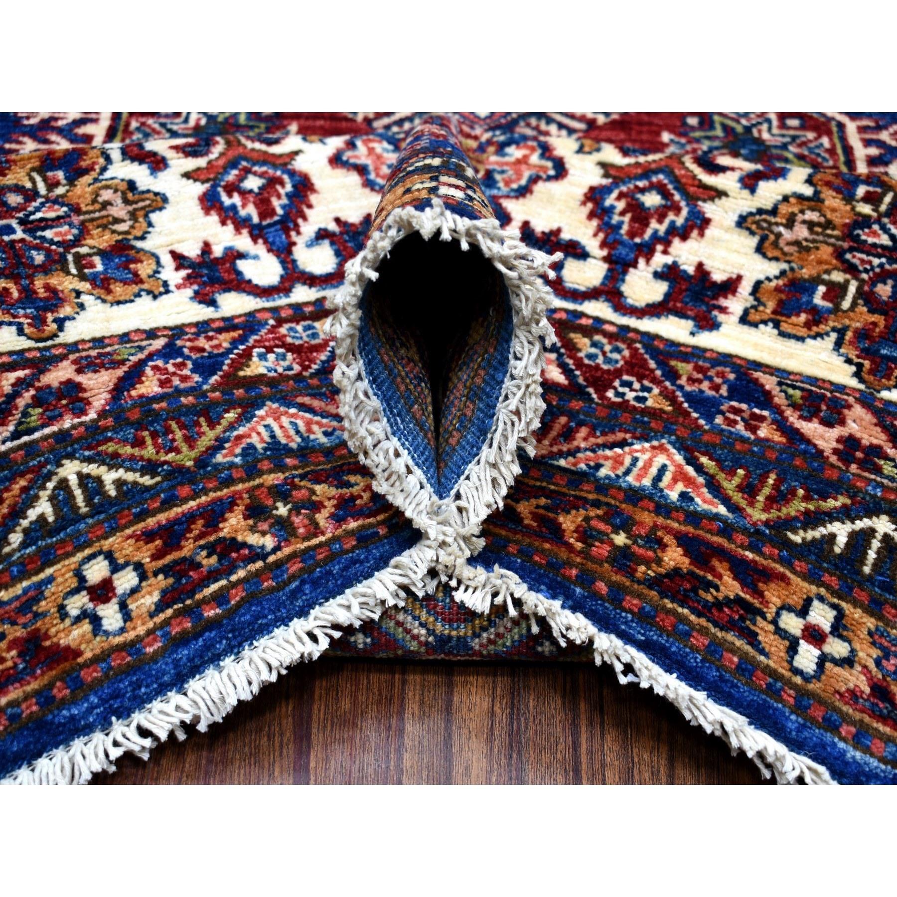 Blauer handgeknüpfter Wollteppich Super Kazak mit geometrischem Medaillon-Design 8'10