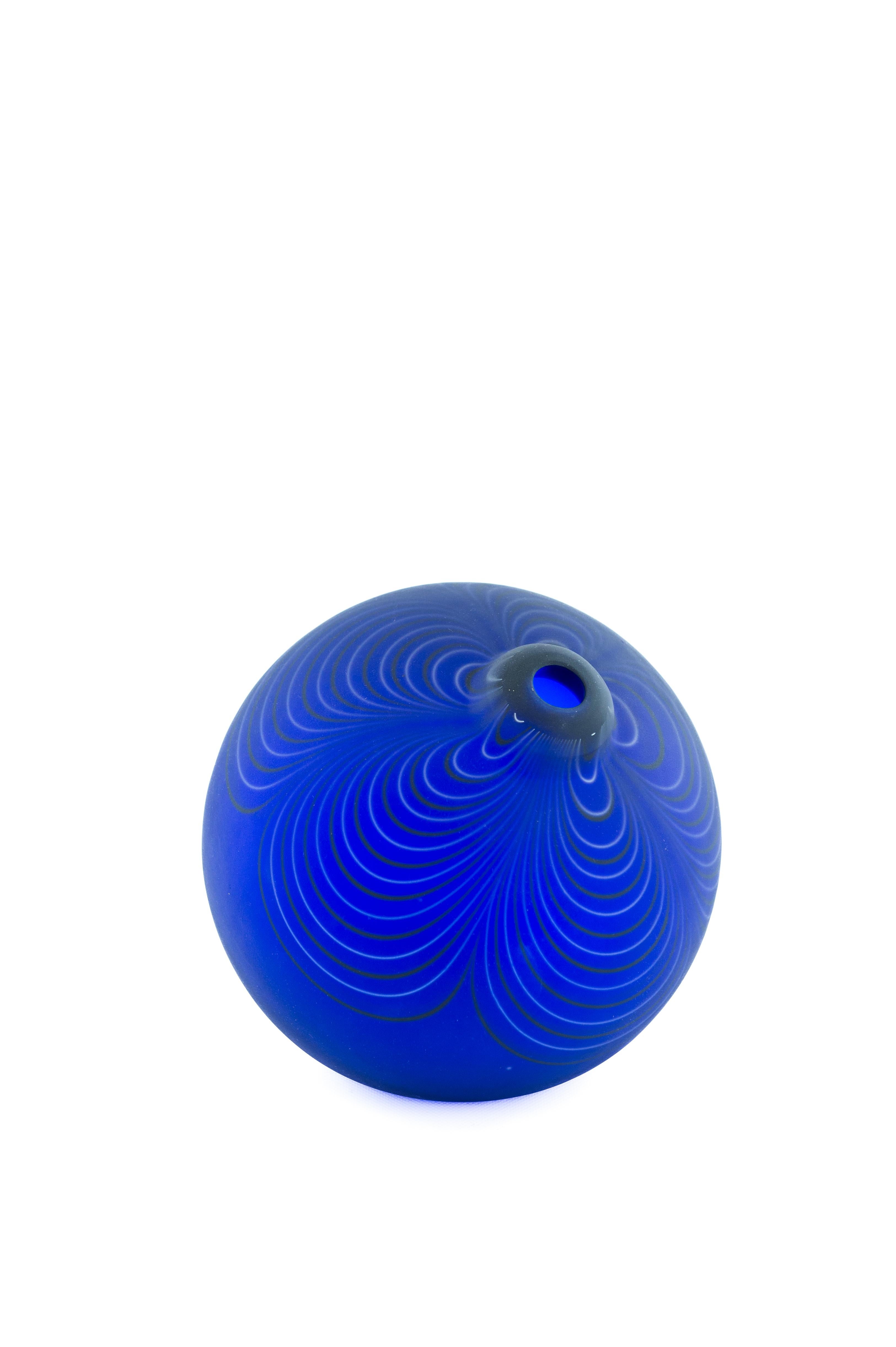Late 20th Century Blue Swirl Murano Art Glass Sphere Vase, Alberto Donà, 1980 For Sale