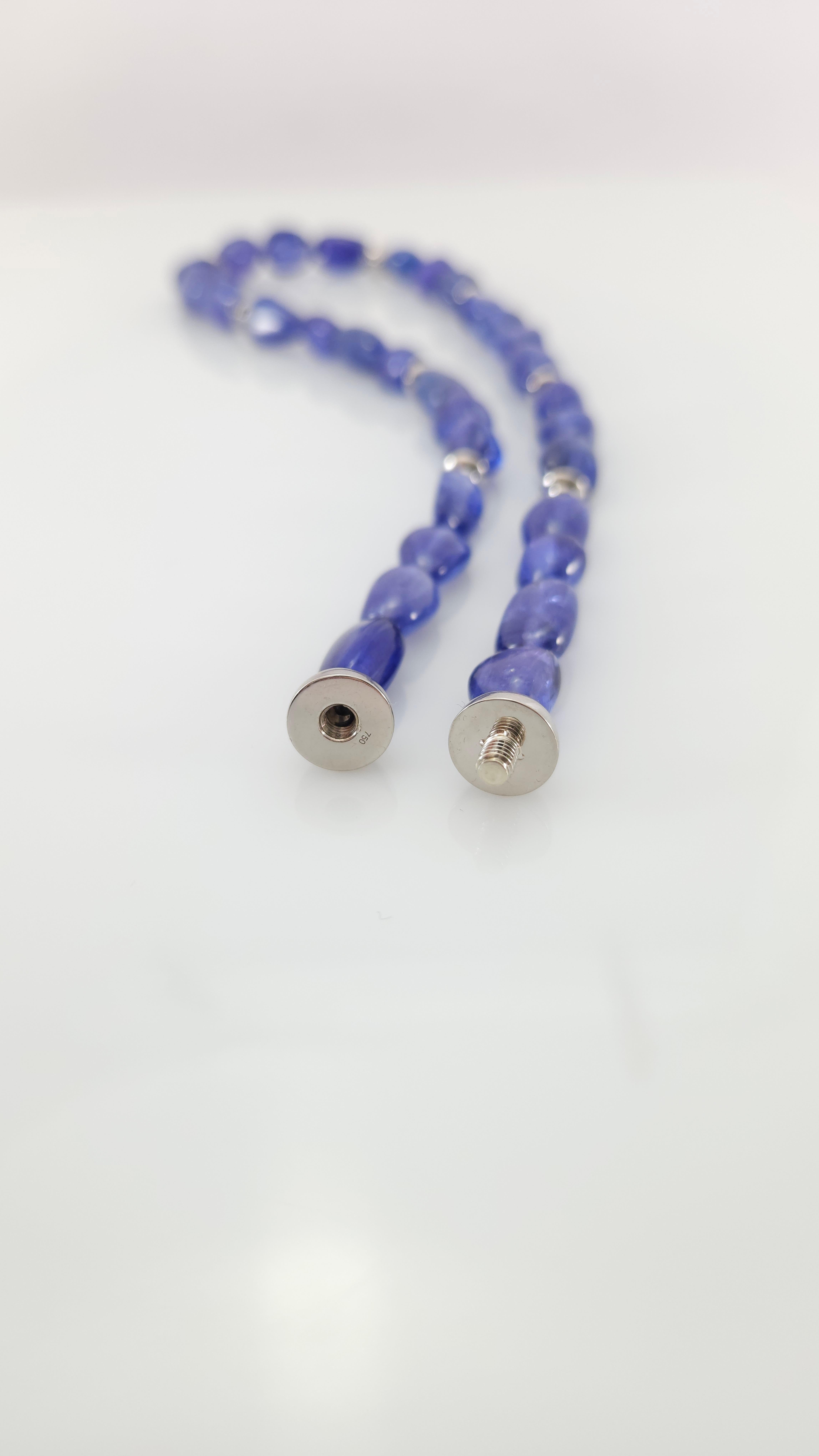 Blue Tanzanite Baroque Beaded Necklace with 18 Carat White Gold For Sale 3