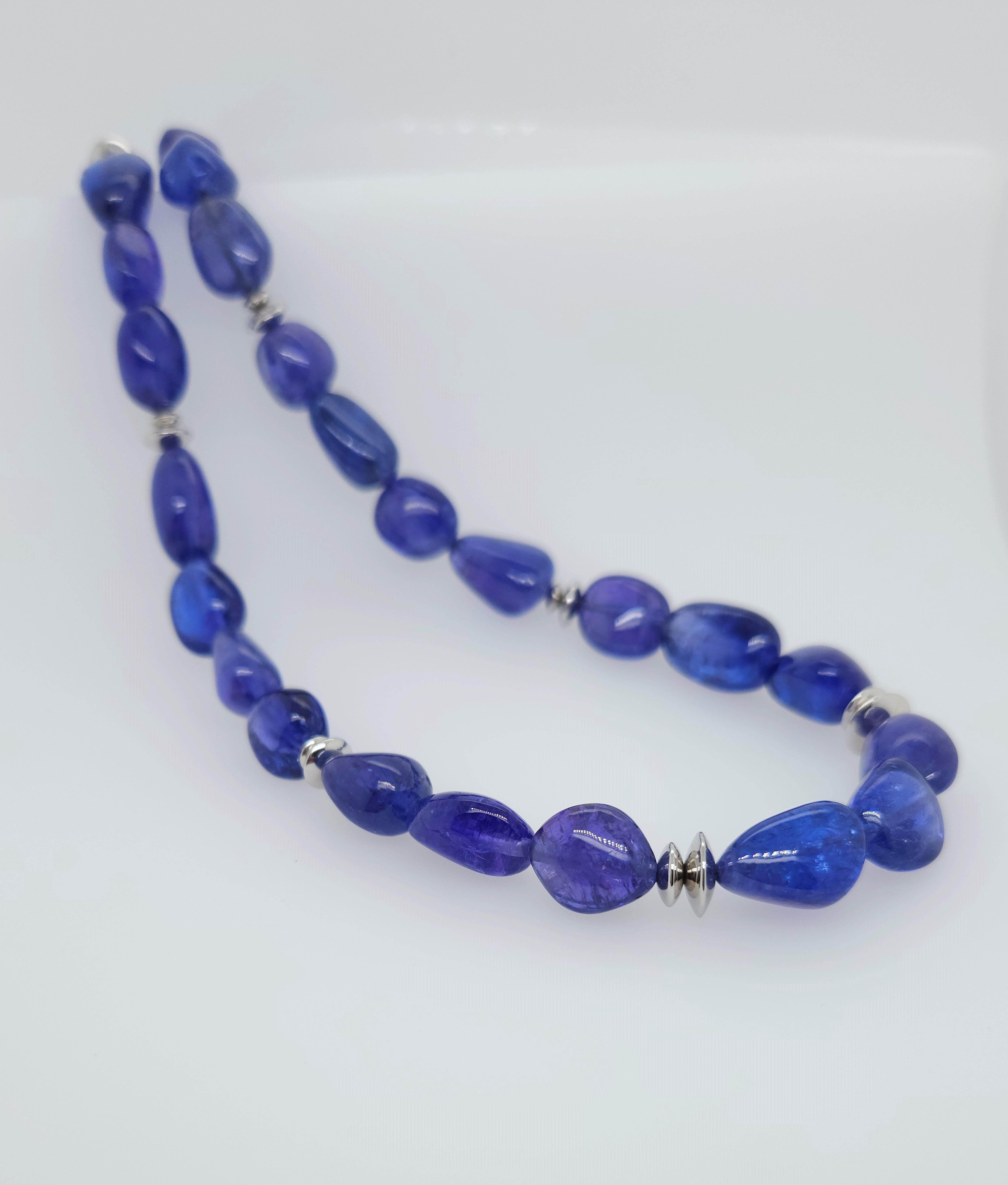 Blue Tanzanite Baroque Beaded Necklace with 18 Carat White Gold For Sale 4
