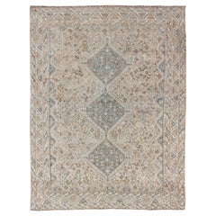 Blau/Taupe/ ein antiker persischer Shiraz-Teppich mit geometrischen Stammesmedaillons