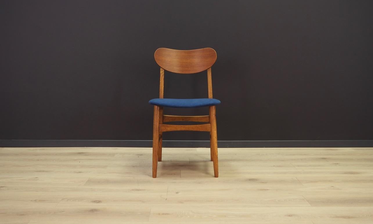 A set of six chairs from the 1960-1970s. Scandinavian design, Minimalist form. Upholstery made of velour in blue, teak backrest, oak construction. Maintained in good condition (minor bruises and scratches) - directly for use.

Dimensions: height