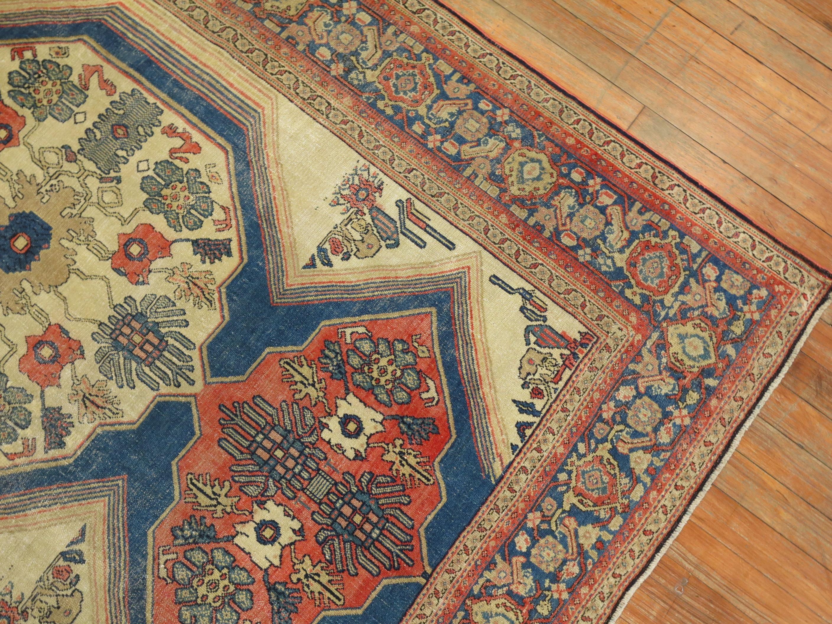 Blauer Terrakotta-Antik-Senneh-Teppich (Handgeknüpft) im Angebot