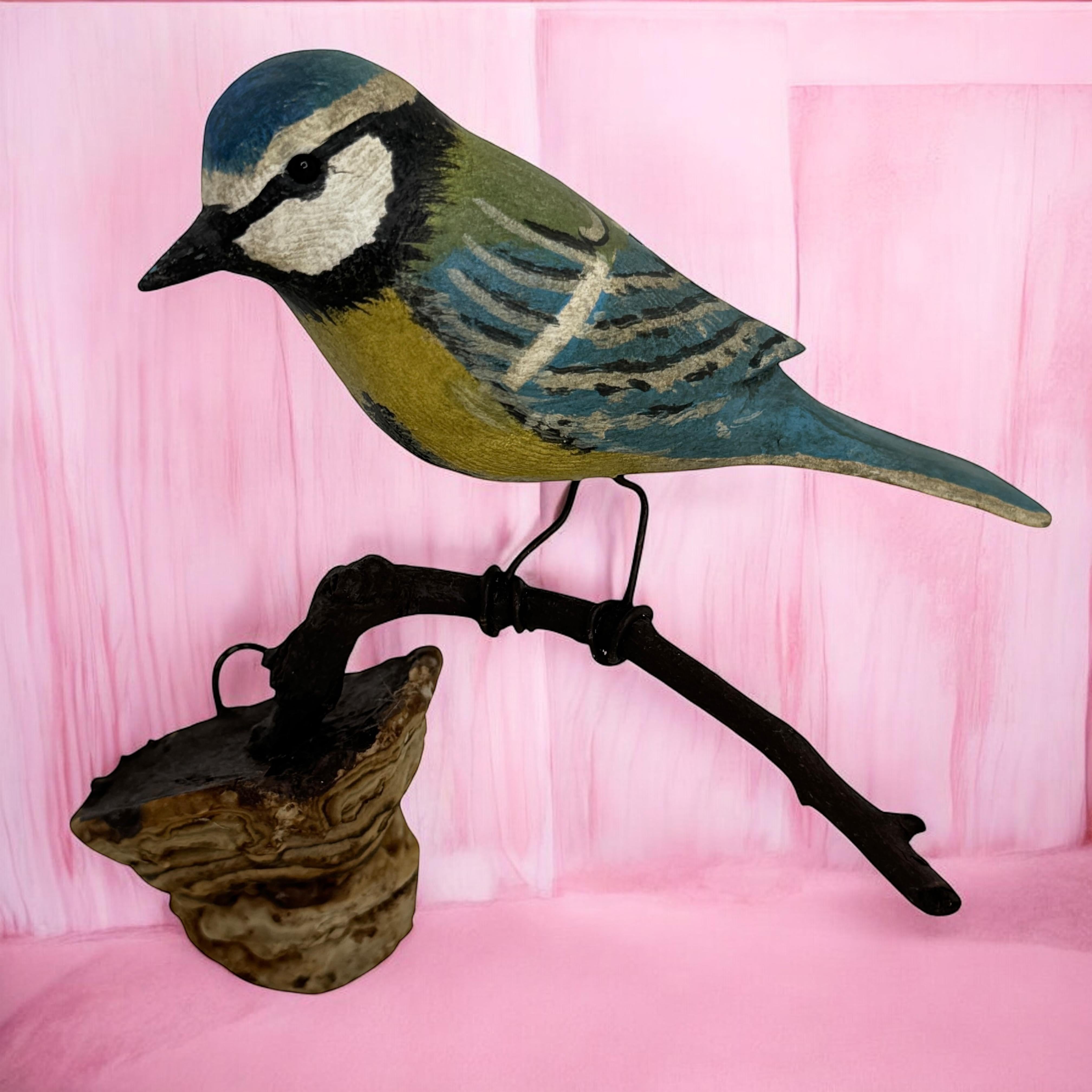Blue Tit Viechtauer Hand Carved Wood Bird Black Forest Folk Art, Austria, 1920s en venta 5
