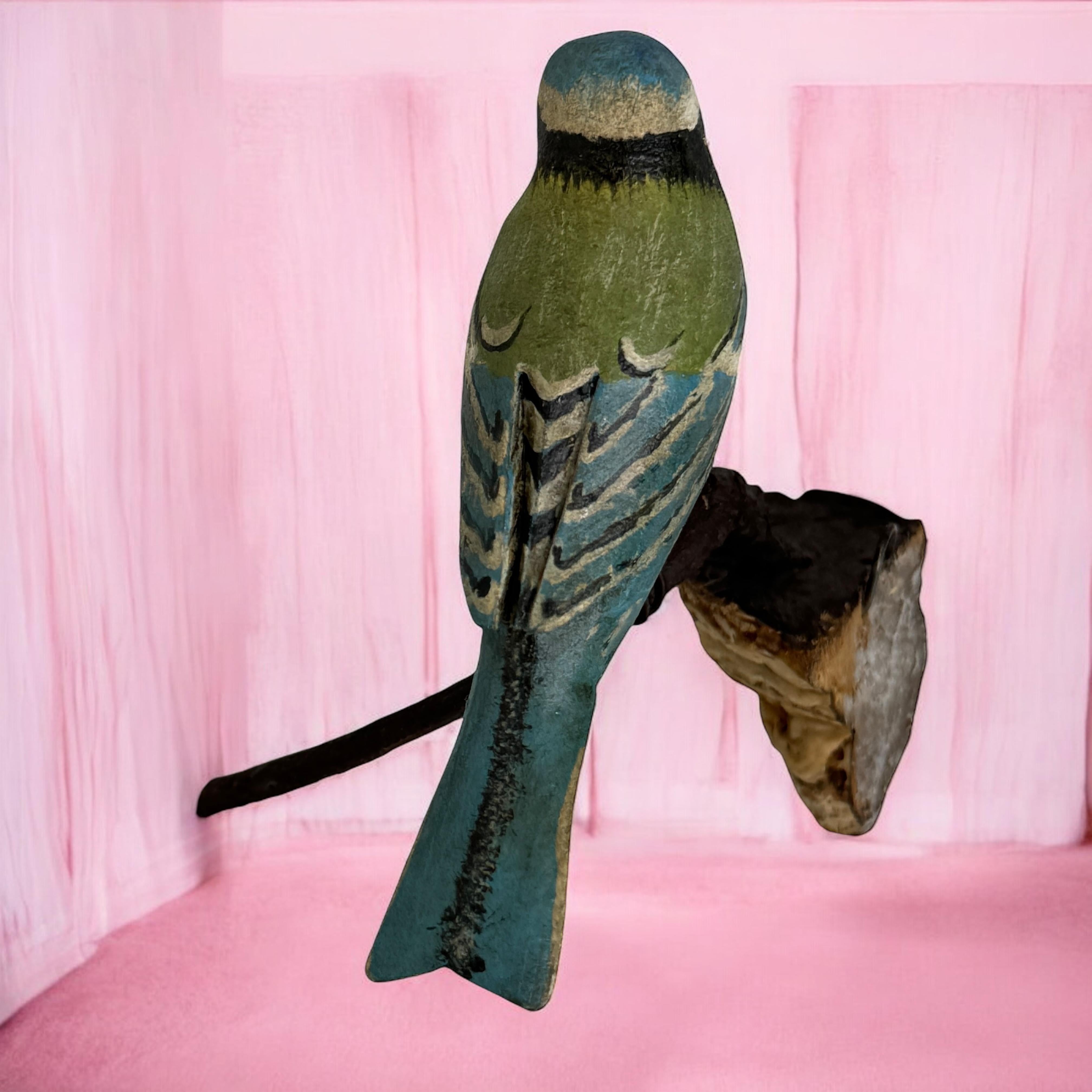Blue Tit Viechtauer Hand Carved Wood Bird Black Forest Folk Art, Austria, 1920s en venta 7
