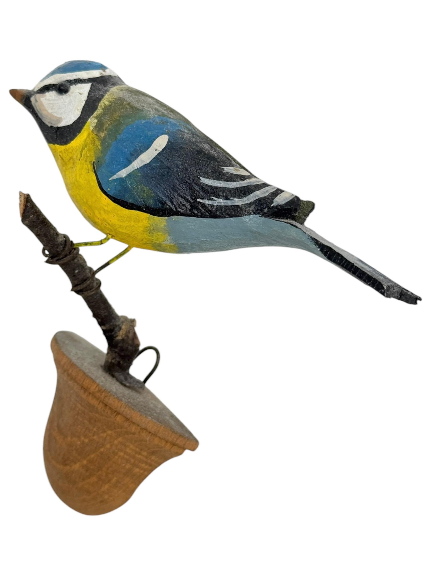 Pájaro Azul Tit Vichtauer Tallado a Mano en Madera, Arte Popular de la Selva Negra, Austria, Años 20 Austríaco en venta
