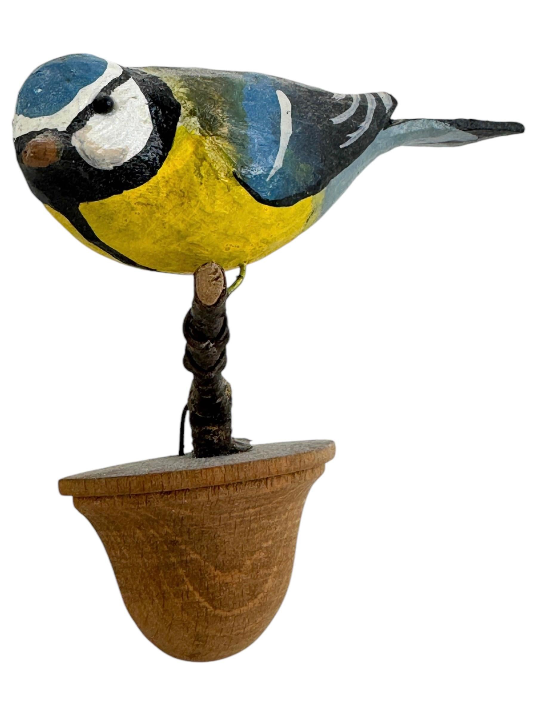 Pájaro Azul Tit Vichtauer Tallado a Mano en Madera, Arte Popular de la Selva Negra, Austria, Años 20 Tallado a mano en venta