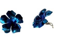 Blue Titanium Silver 18 Karat White Gold Happy Sakura Earrings