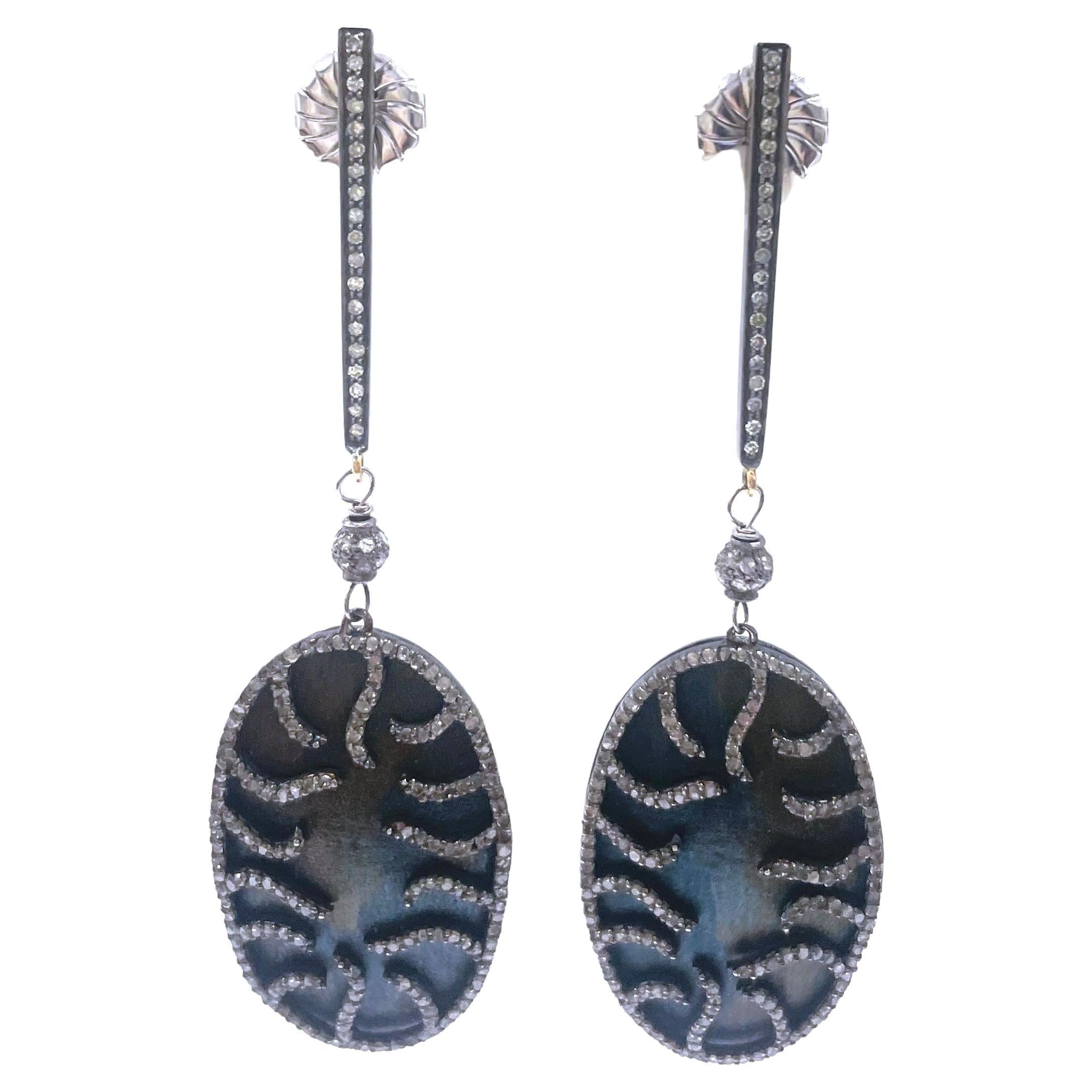 Blue Titanium with Pave Diamonds Paradizia Earrings In New Condition For Sale In Laguna Beach, CA