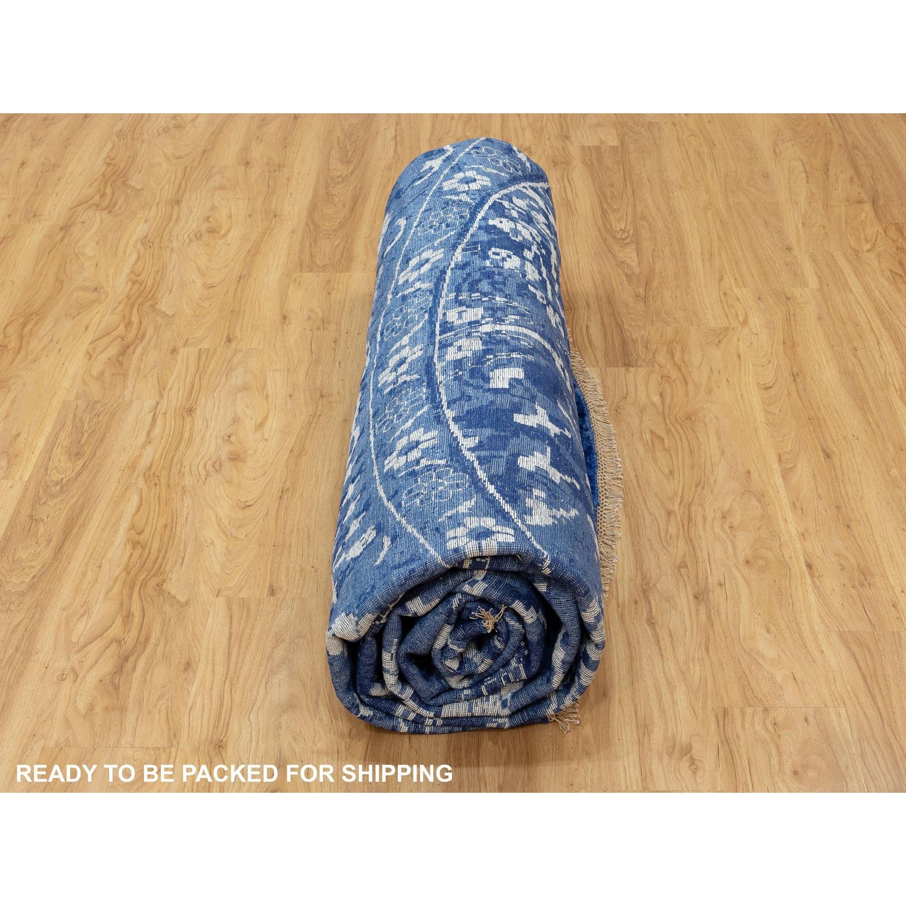 Handgeknüpfter runder orientalischer Teppich aus Wolle und Seide in Blau auf Täbris in Blau 14' x 14' im Angebot 4