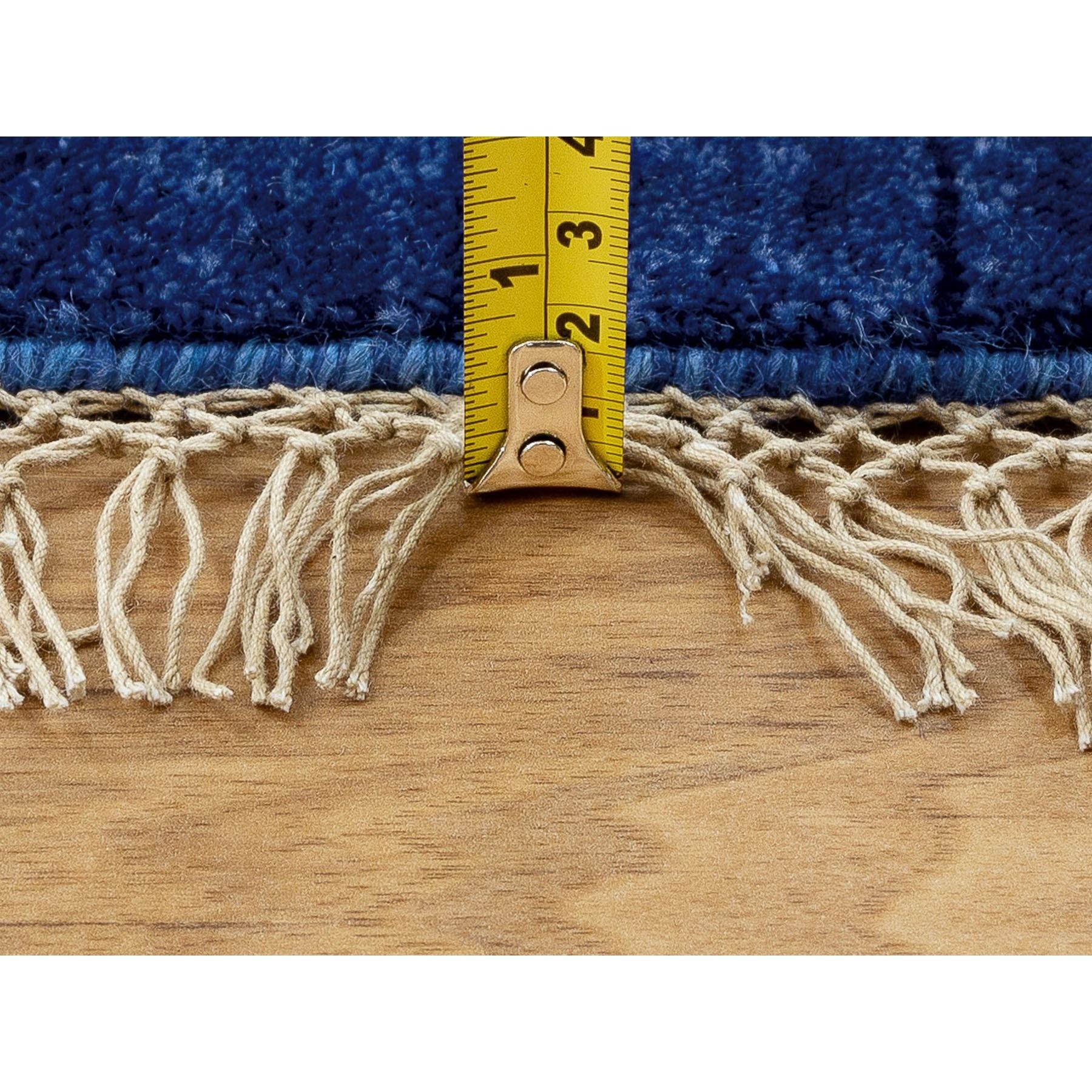 Handgeknüpfter runder orientalischer Teppich aus Wolle und Seide in Blau auf Täbris in Blau 14' x 14' im Angebot 5