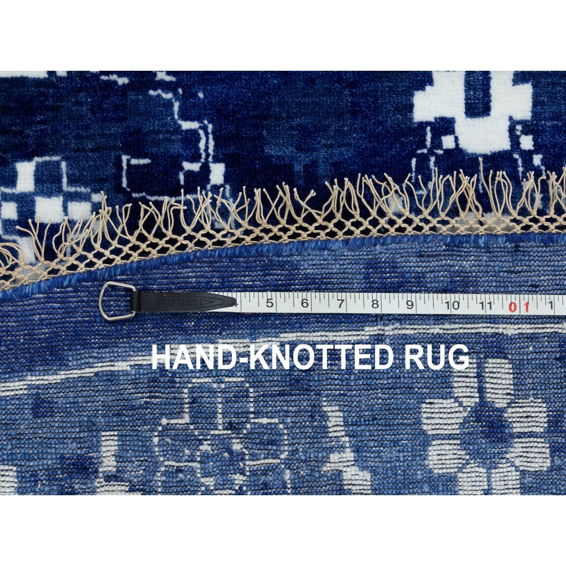 Handgeknüpfter runder orientalischer Teppich aus Wolle und Seide in Blau auf Täbris in Blau 14' x 14' im Angebot 6