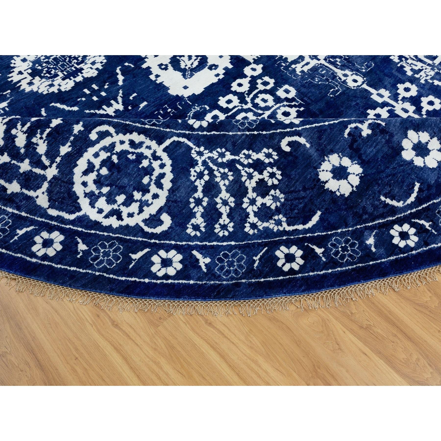 Handgeknüpfter runder orientalischer Teppich aus Wolle und Seide in Blau auf Täbris in Blau 14' x 14' im Angebot 1