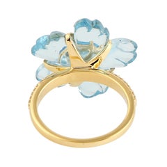Blue Topaz 14 Karat Yellow Gold Carved Flower Ring