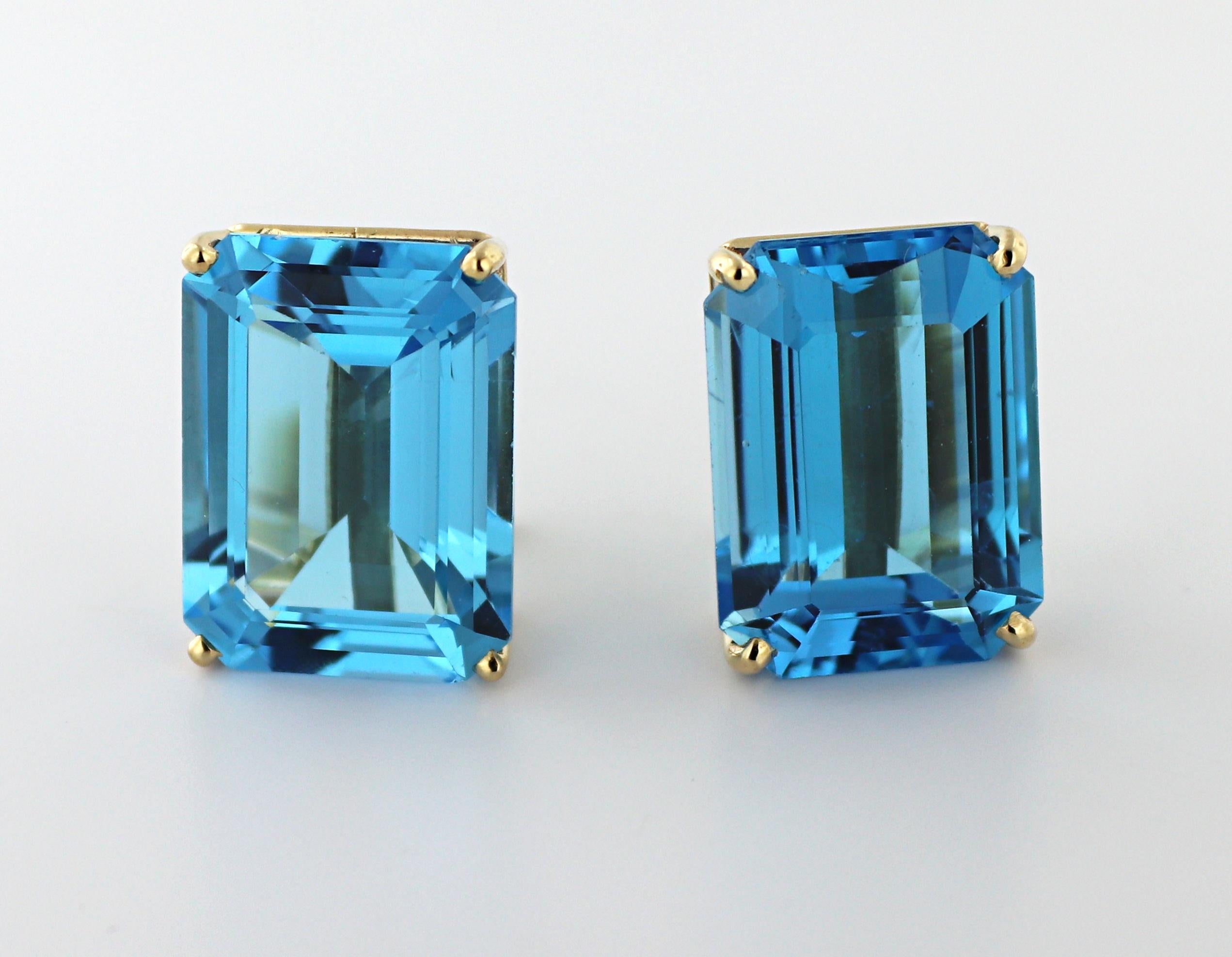 Artisan Blue Topaz, 14K Yellow Gold Ring and Earrings Suite For Sale