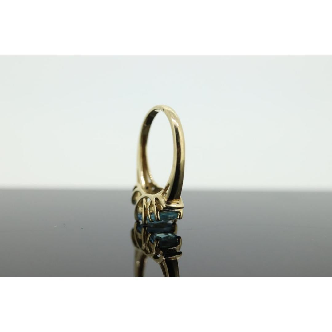 Blue TOPAZ 3 stone past present future ring. 10k THL Samuel Aaron In Good Condition For Sale In Port Charlotte, FL